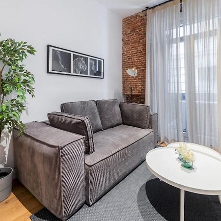 2 Bedrooms 1 Bathroom Furnished - Centro - Equipped & Stylish - Minty Stay 马德里 外观 照片