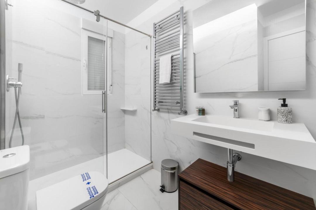2 Bedrooms 1 Bathroom Furnished - Centro - Equipped & Stylish - Minty Stay 马德里 外观 照片