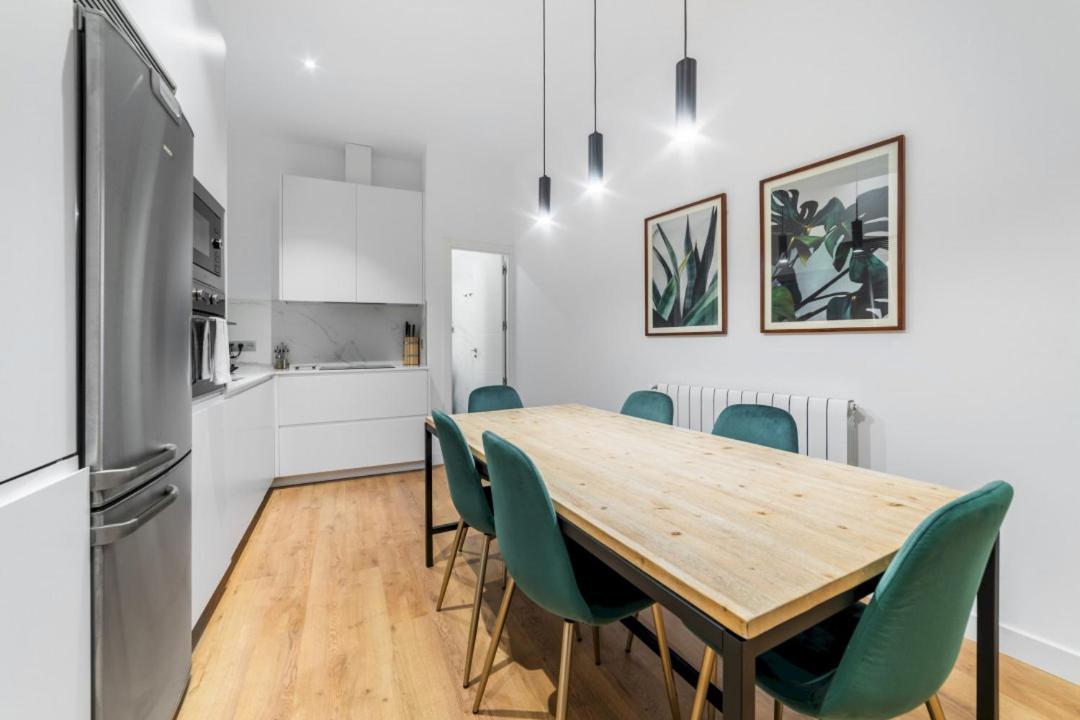 2 Bedrooms 1 Bathroom Furnished - Centro - Equipped & Stylish - Minty Stay 马德里 外观 照片