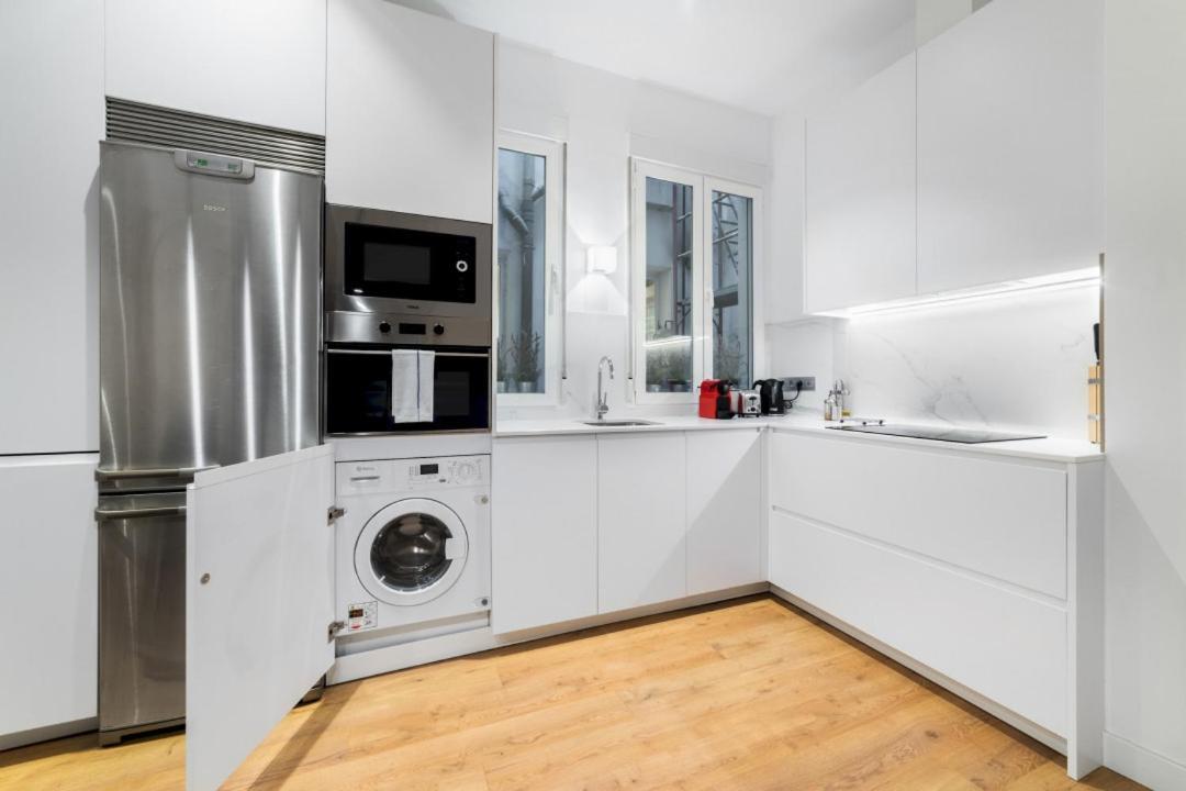 2 Bedrooms 1 Bathroom Furnished - Centro - Equipped & Stylish - Minty Stay 马德里 外观 照片